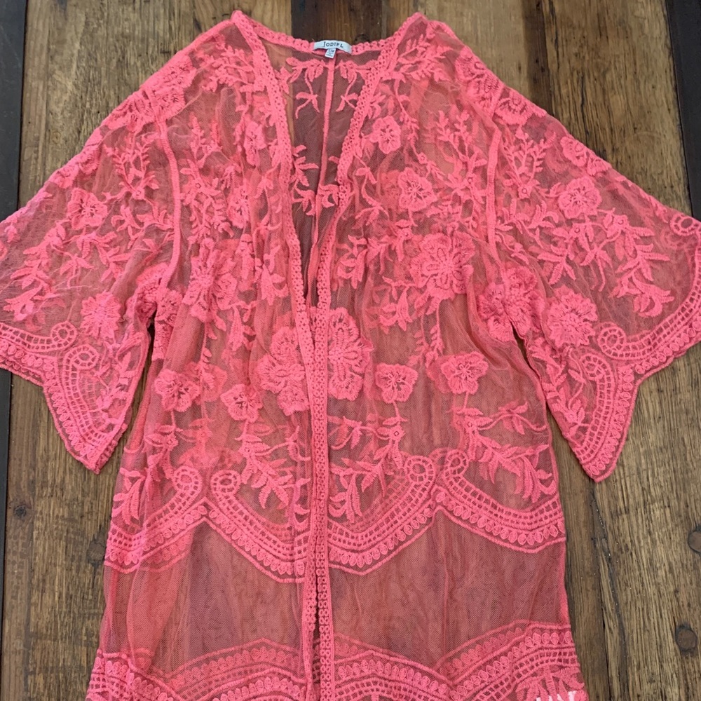 Boutique Coral lace kimono